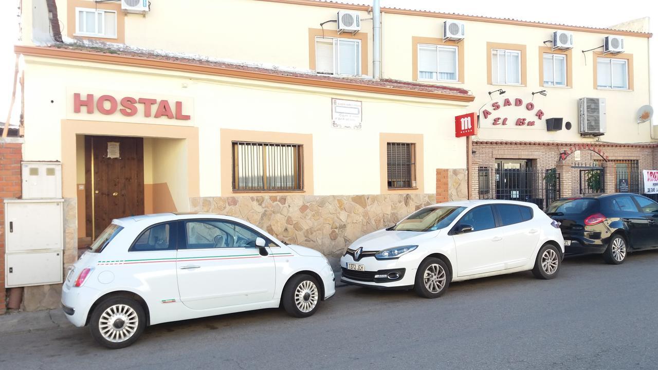 Hostal Sesena Exterior photo