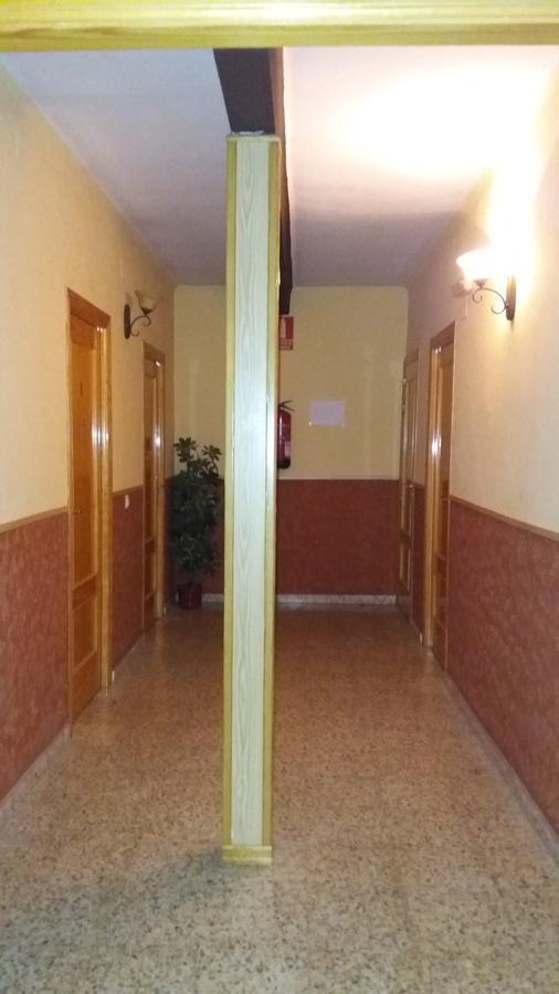 Hostal Sesena Exterior photo